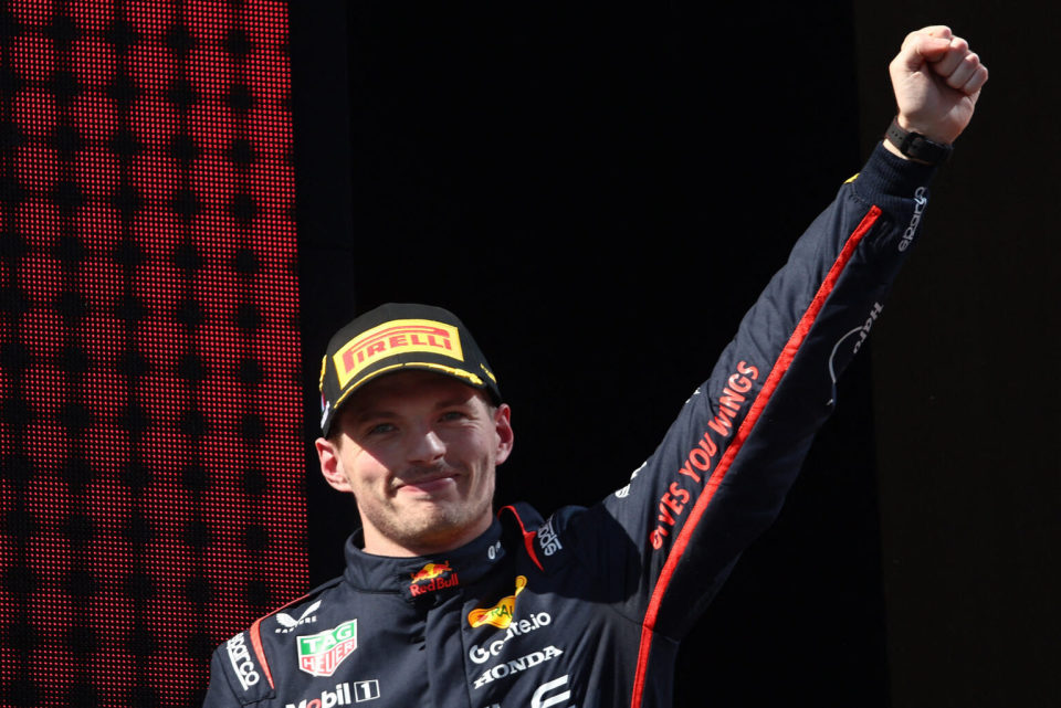 红牛二队碾压阿斯顿马丁，维斯塔潘高光表现