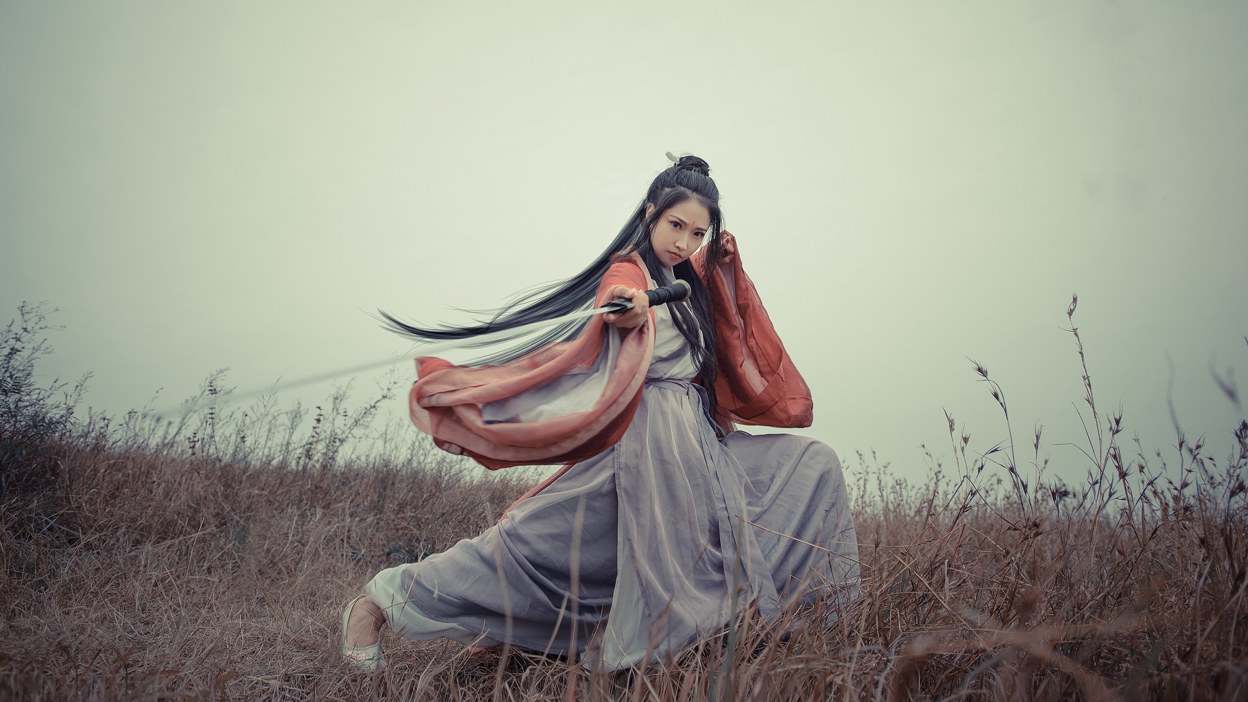 开云体育登录-绿茵与硬木的焦点共鸣，意甲激战与湖人速胜的跨界之夜